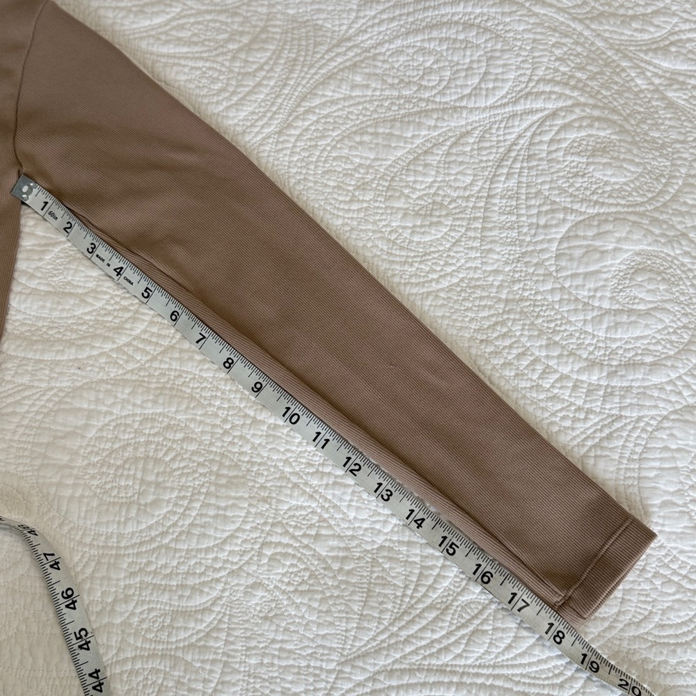 Dynamite Taupe Long Sleeve Ribbed Crop Top - Picture 8 of 8
